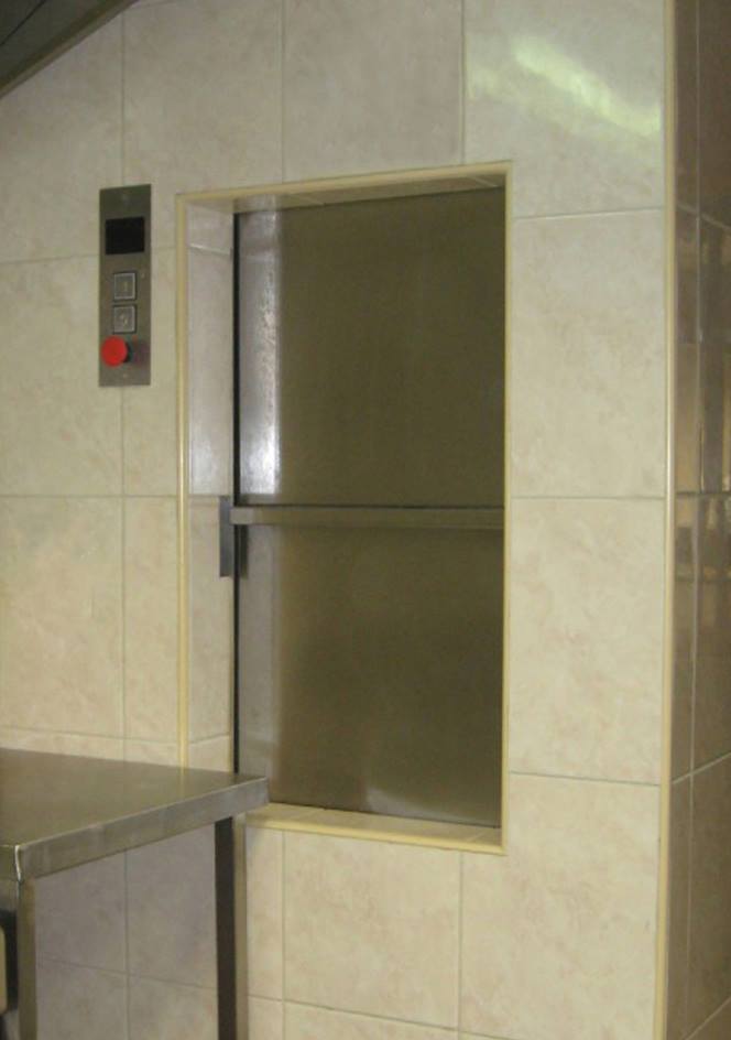 2.3 ascensor mici de materiale mountcharge